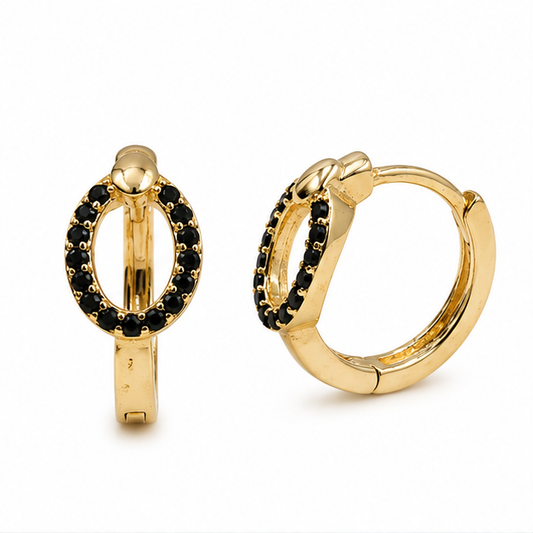 Aretes Huggie Eclipse Noir Oro Laminado 18K | Princess Magic